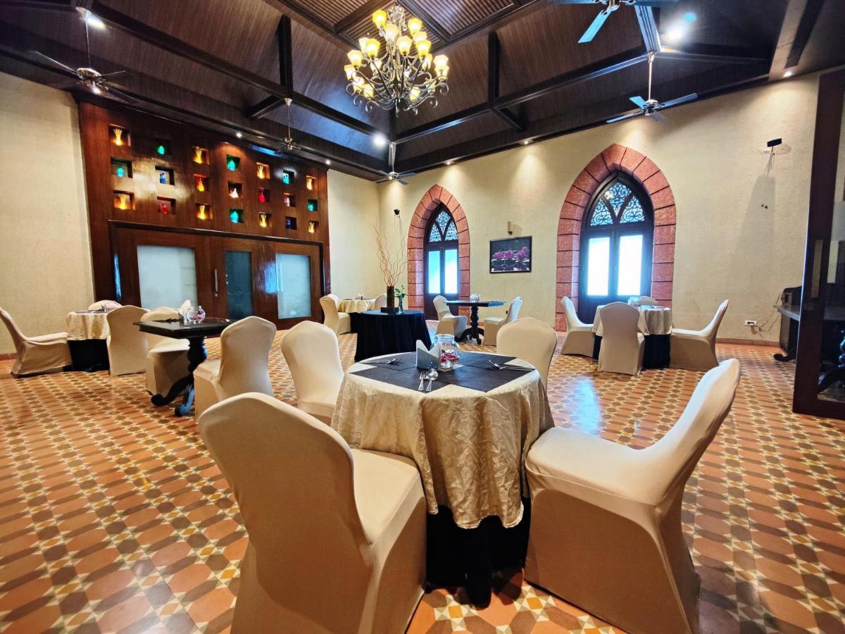 Regenta Mpg Club Mahabaleshwar Hotel Eksteriør billede