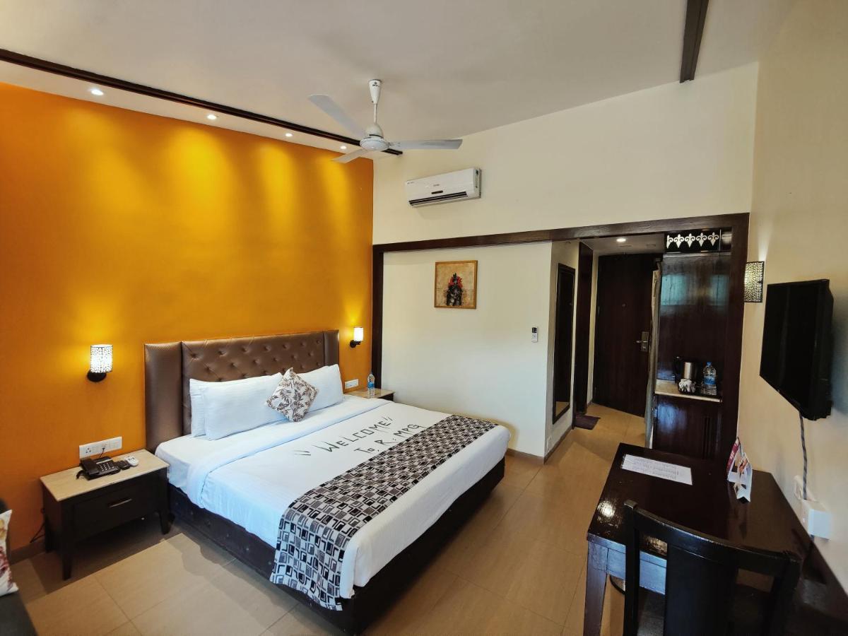 Regenta Mpg Club Mahabaleshwar Hotel Eksteriør billede