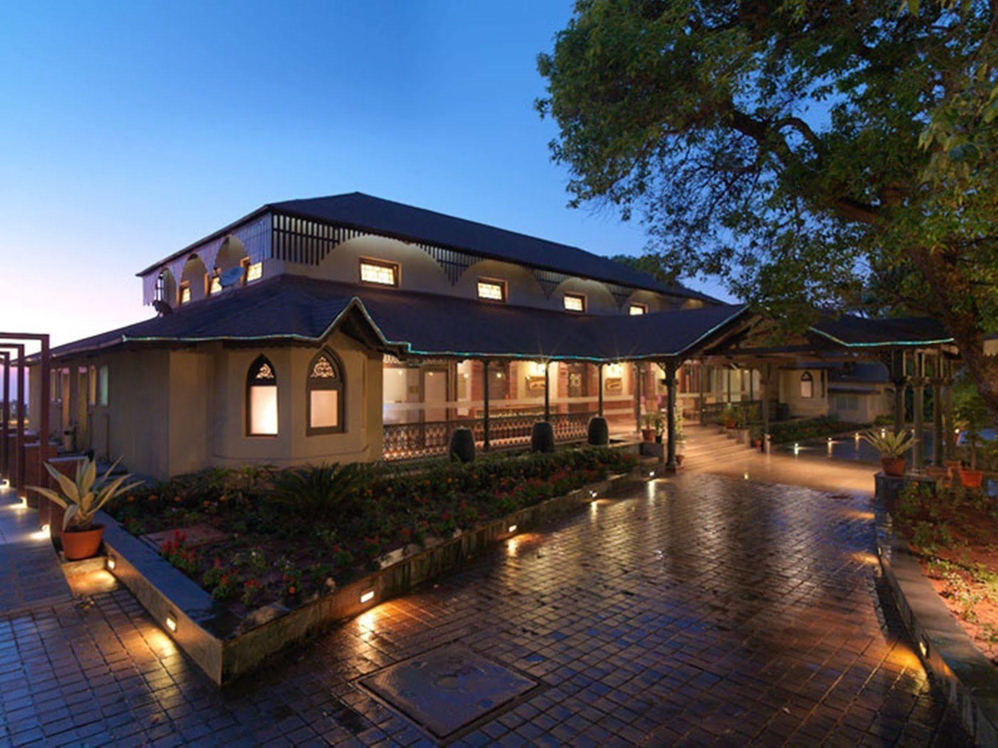 Regenta Mpg Club Mahabaleshwar Hotel Eksteriør billede